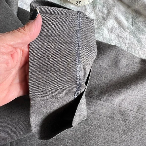 Men’s Kasper gray suit, 44, 38 x30, used - Picture 7 of 8